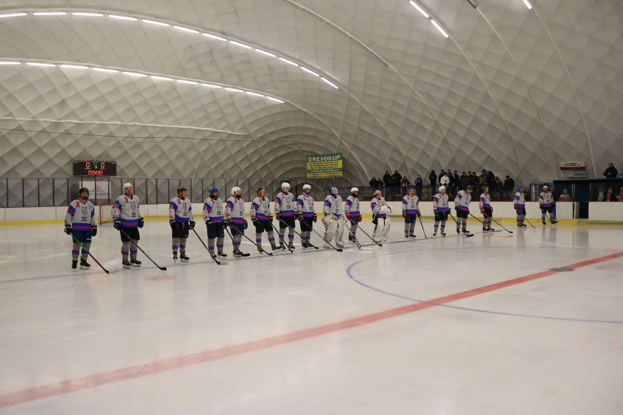 Klubový snímek 22 · Utkání pro onkologii – Žebrák : M. Boleslav B